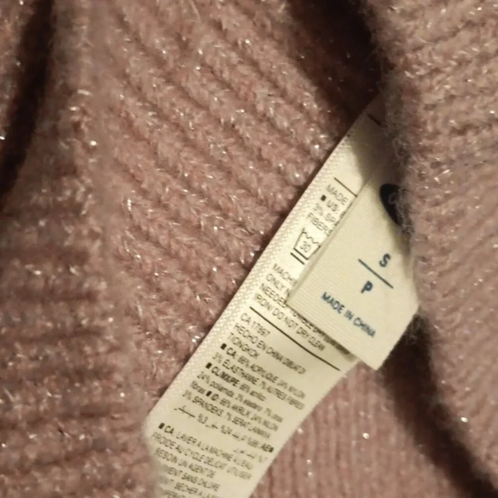 Old Navy toque - Picture 12 of 13